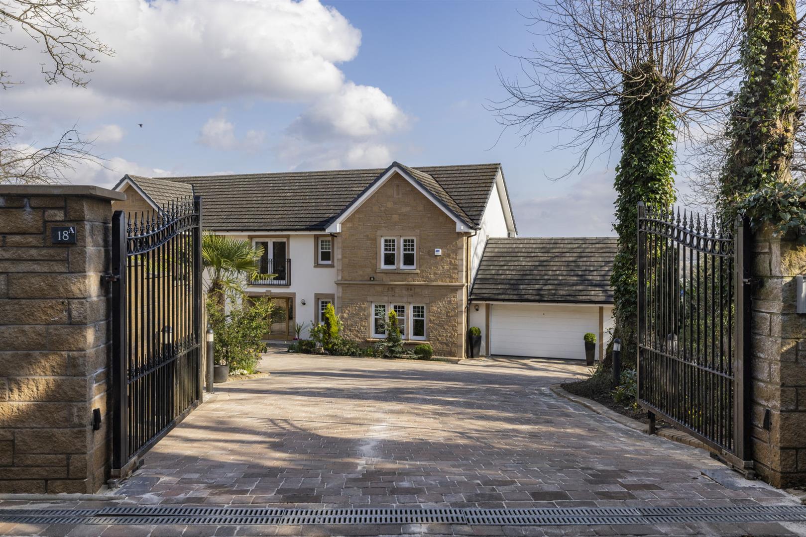 Fairfield Place, Bothwell, Glasgow Residence Estate Agents